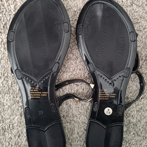 Studded sandals - Picture 5 of 6